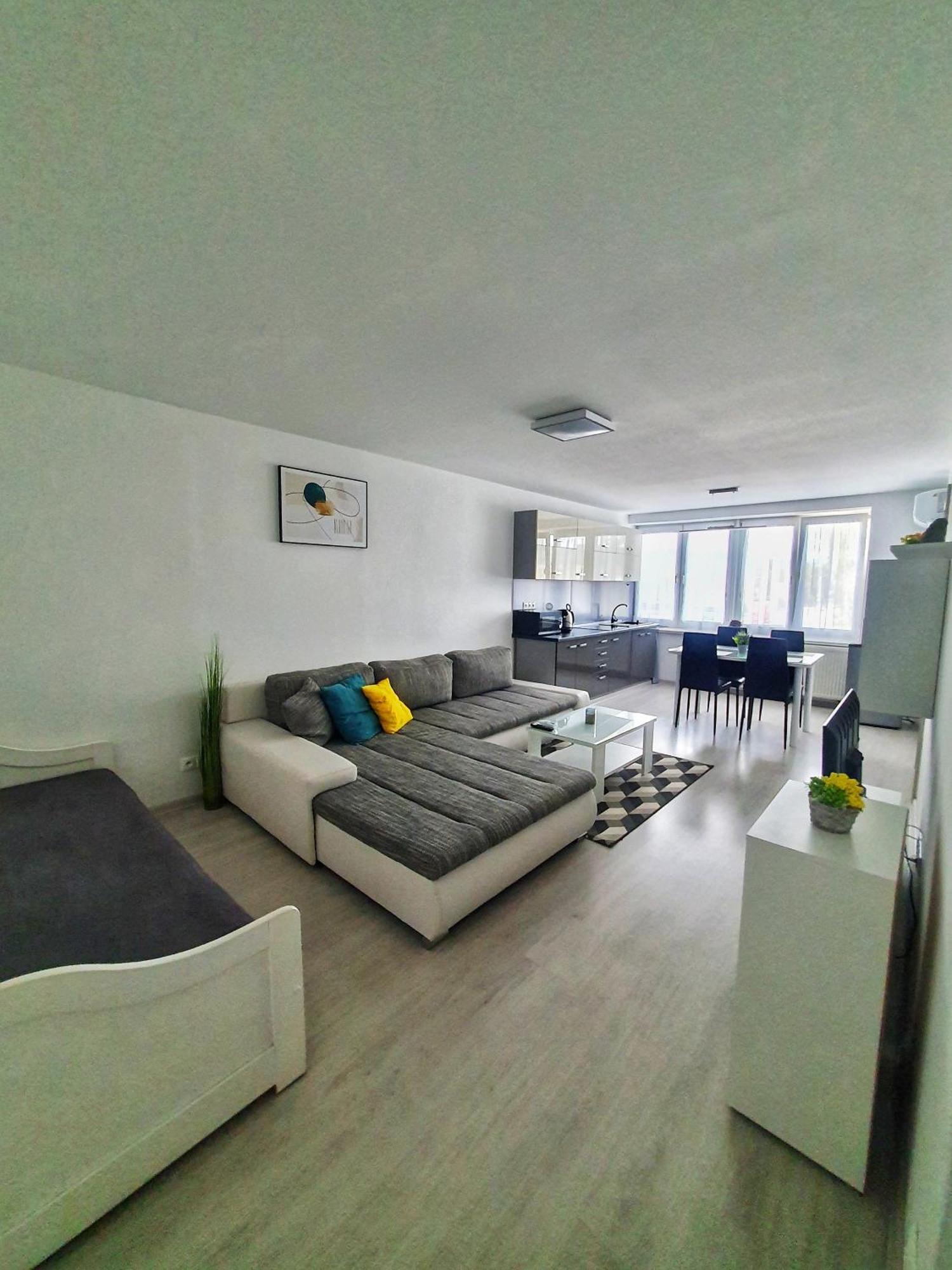 Apartmany Bytca Exteriör bild